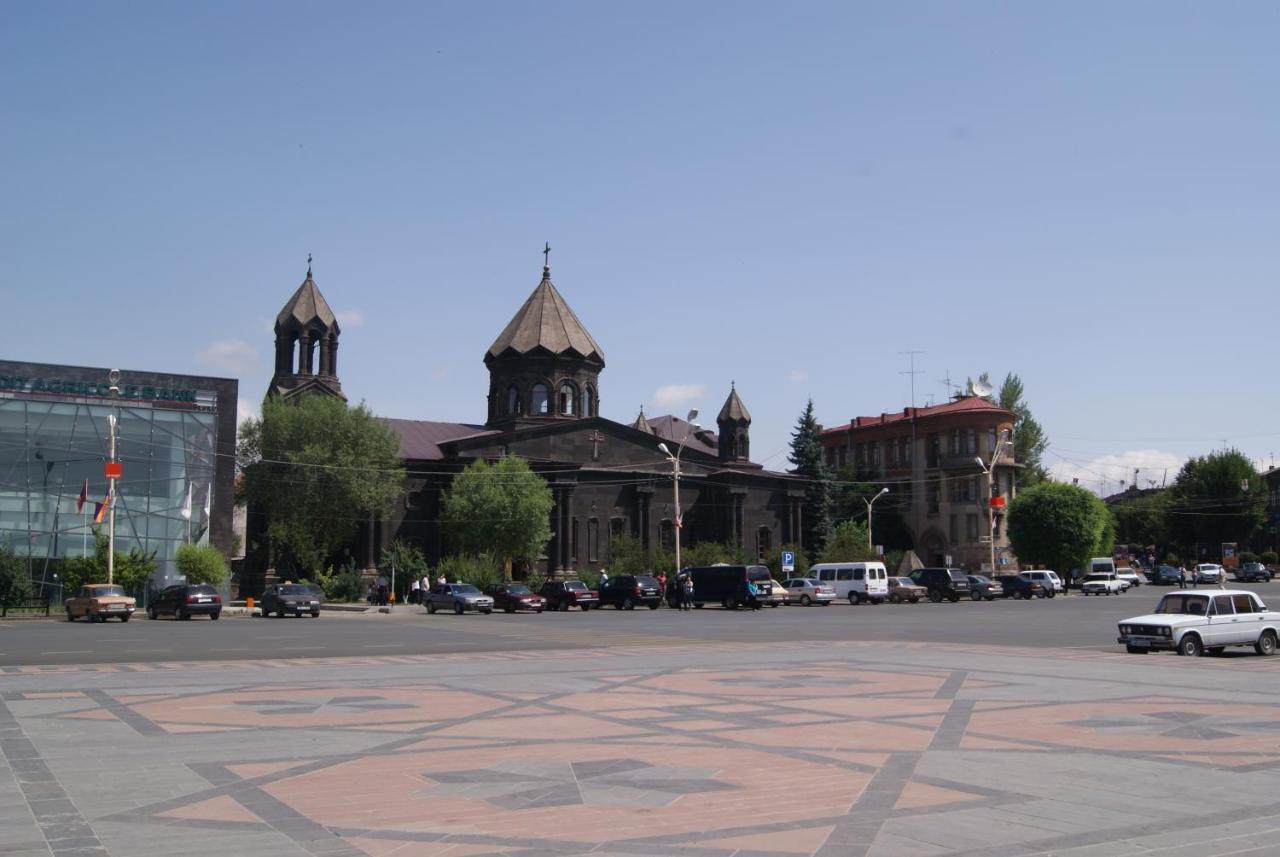 Hotel Posutochny Gostevoi Dom Giumri Zewnętrze zdjęcie